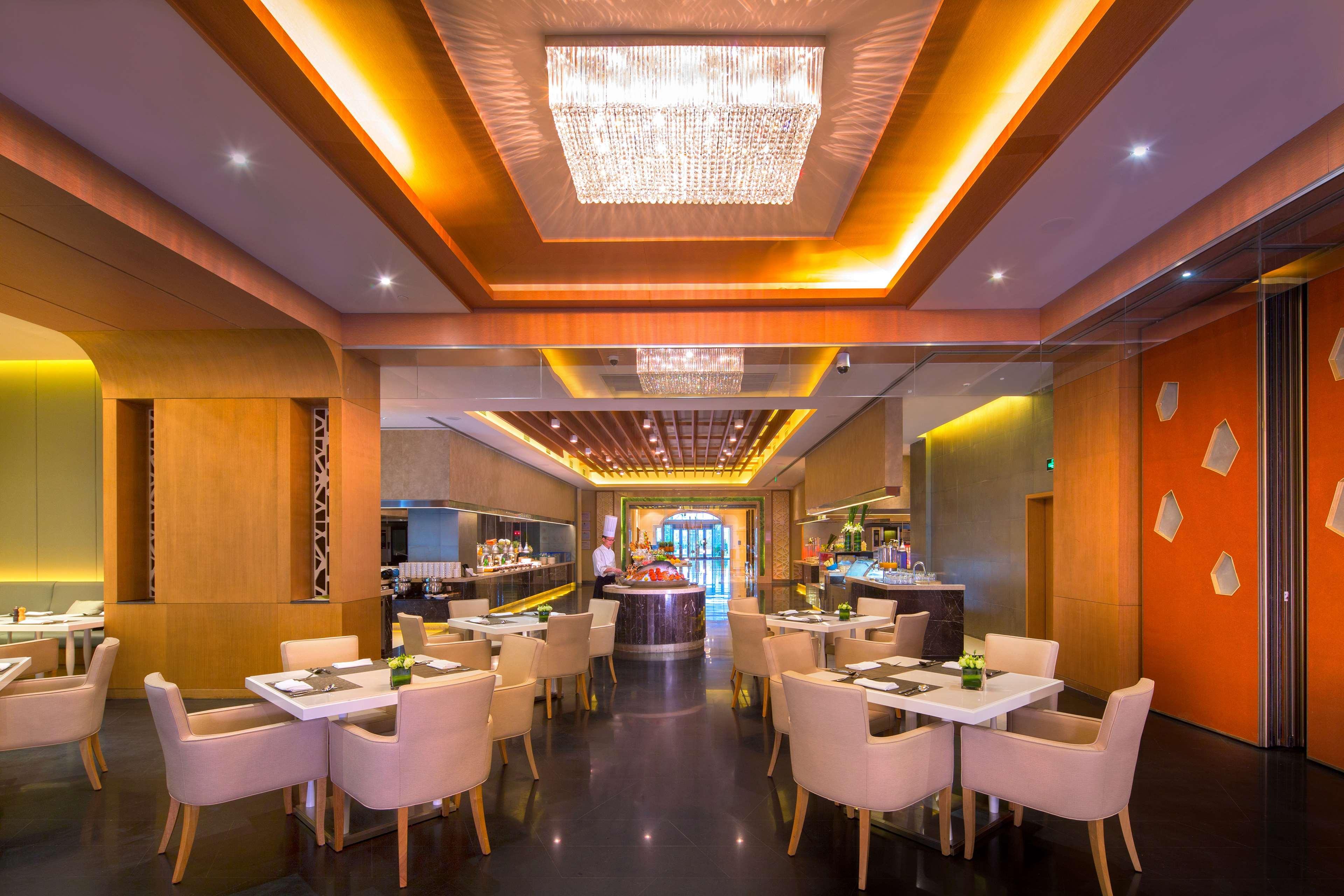 Hotel Doubletree By Hilton Ningbo - Chunxiao Esterno foto