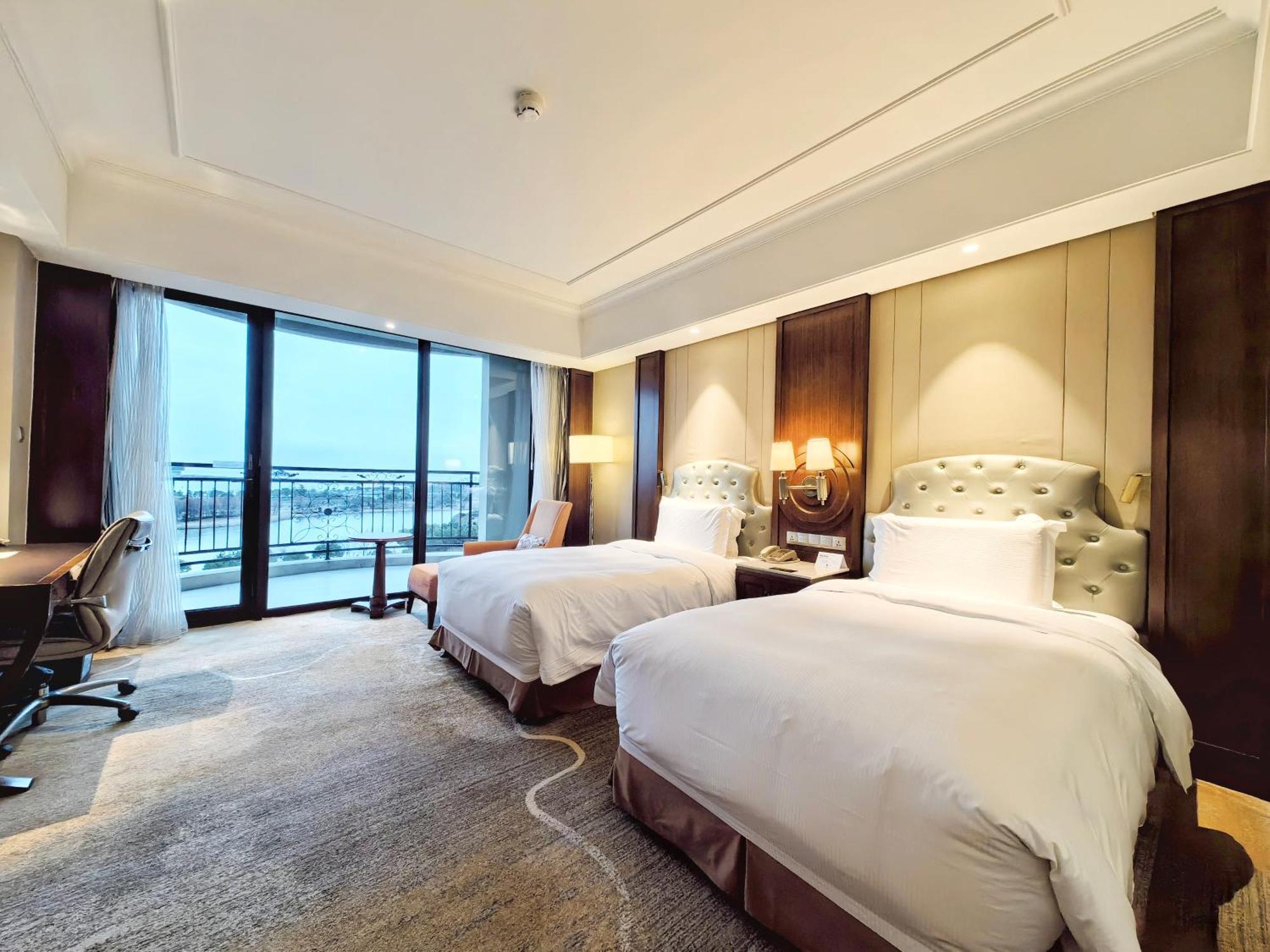 Hotel Doubletree By Hilton Ningbo - Chunxiao Esterno foto