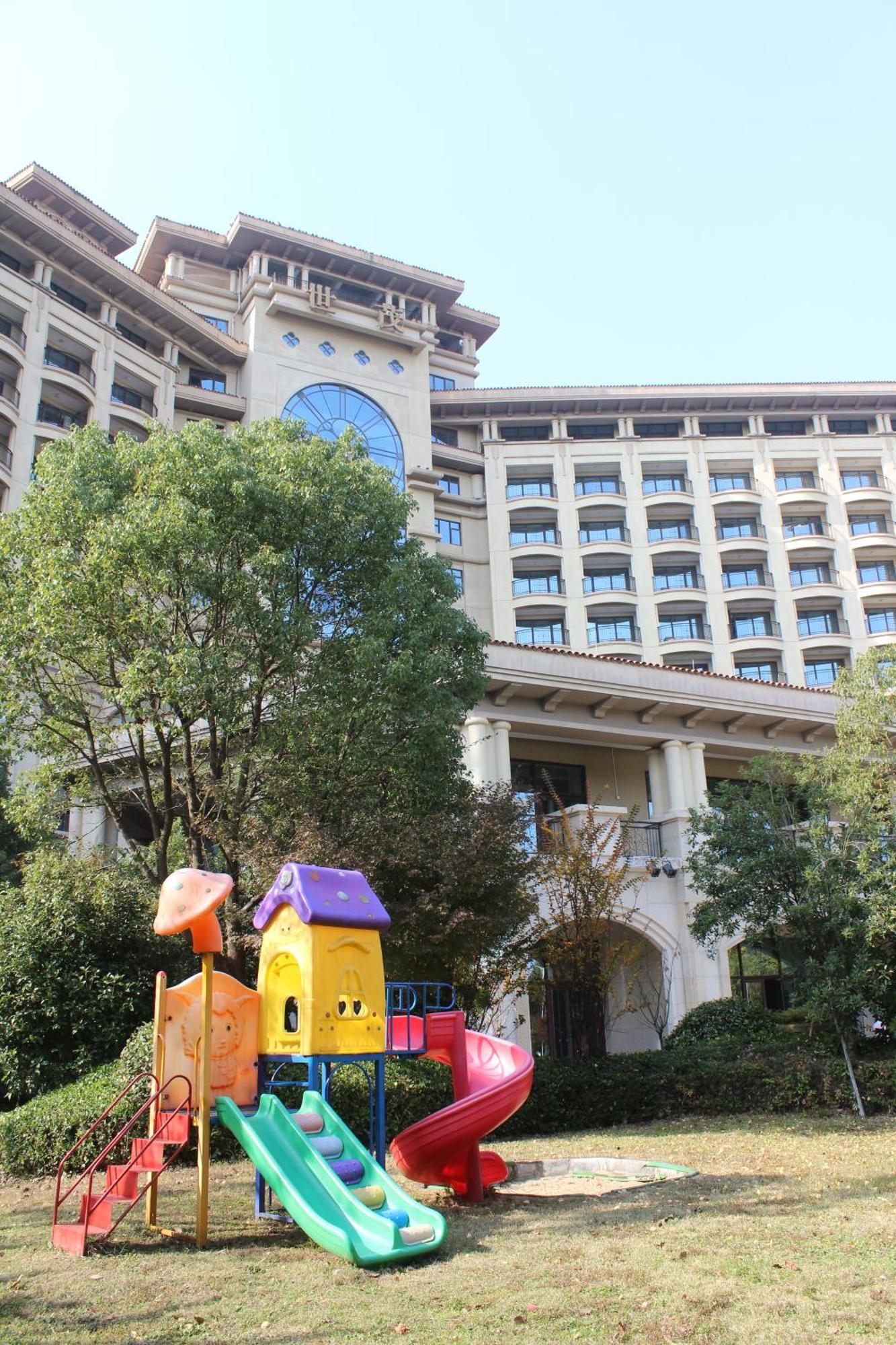 Hotel Doubletree By Hilton Ningbo - Chunxiao Esterno foto