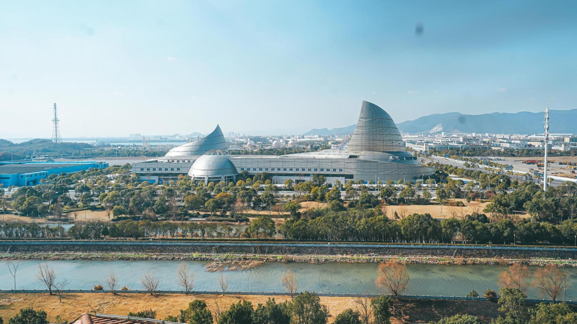 Hotel Doubletree By Hilton Ningbo - Chunxiao Esterno foto
