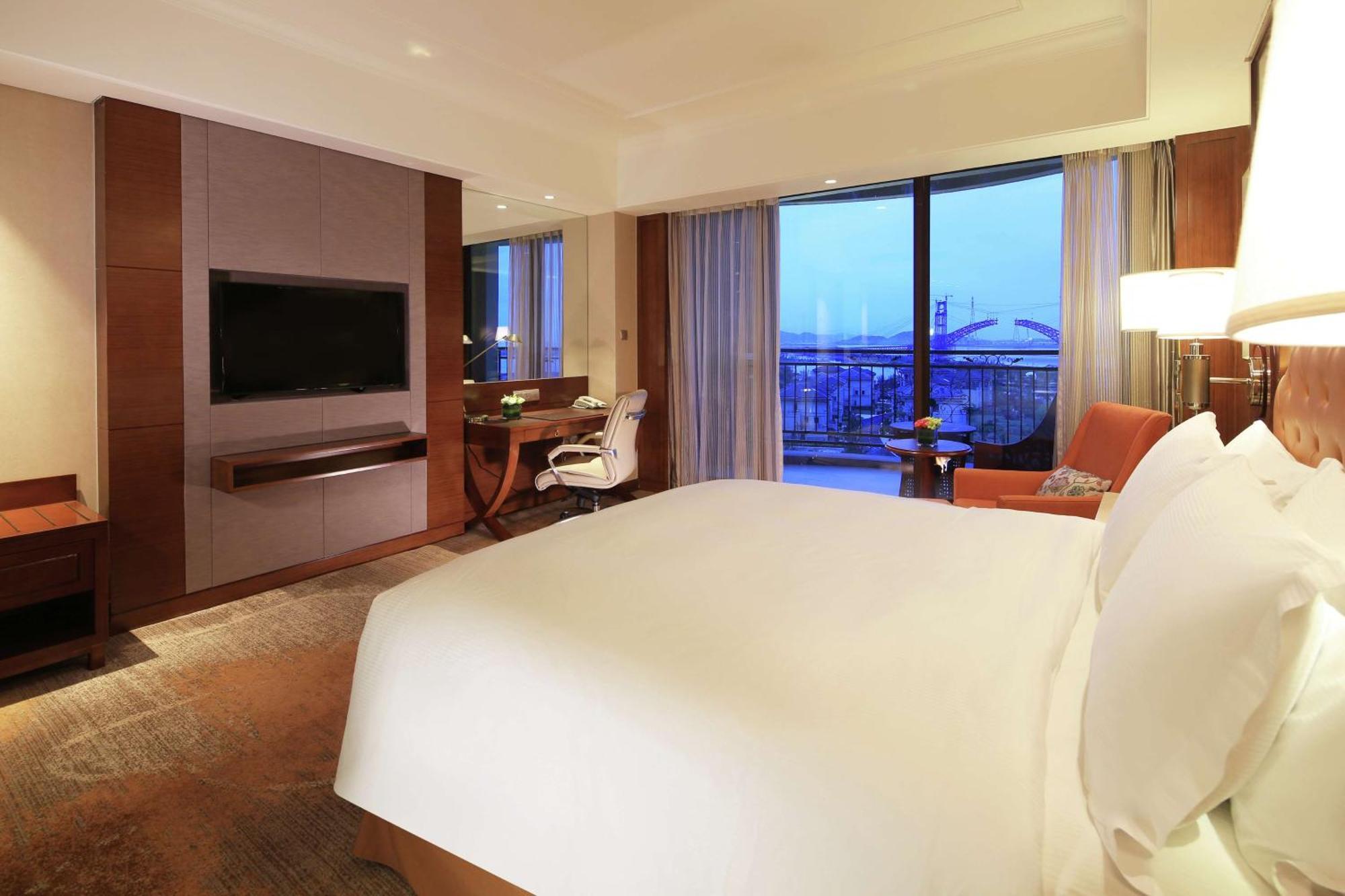Hotel Doubletree By Hilton Ningbo - Chunxiao Esterno foto